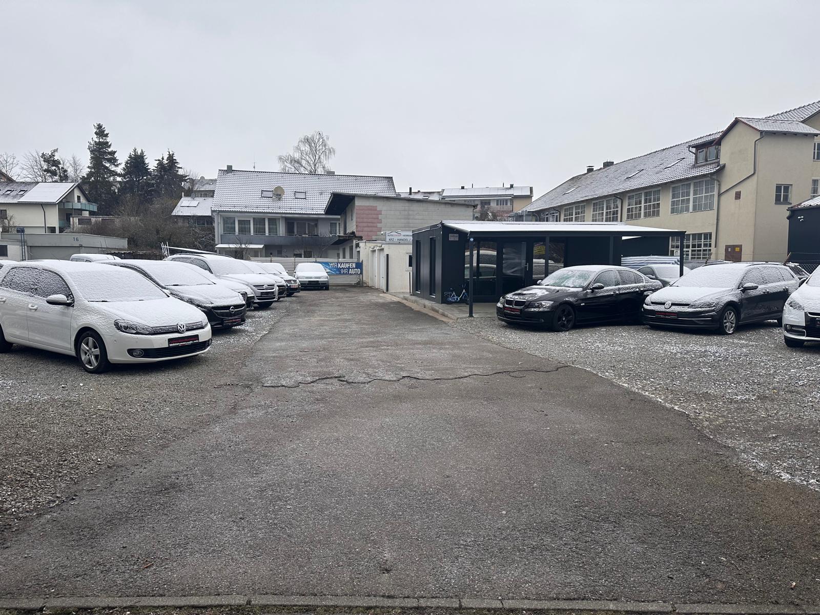 Aktueller Fahrzeugplatz des Autocenter Herrenberg